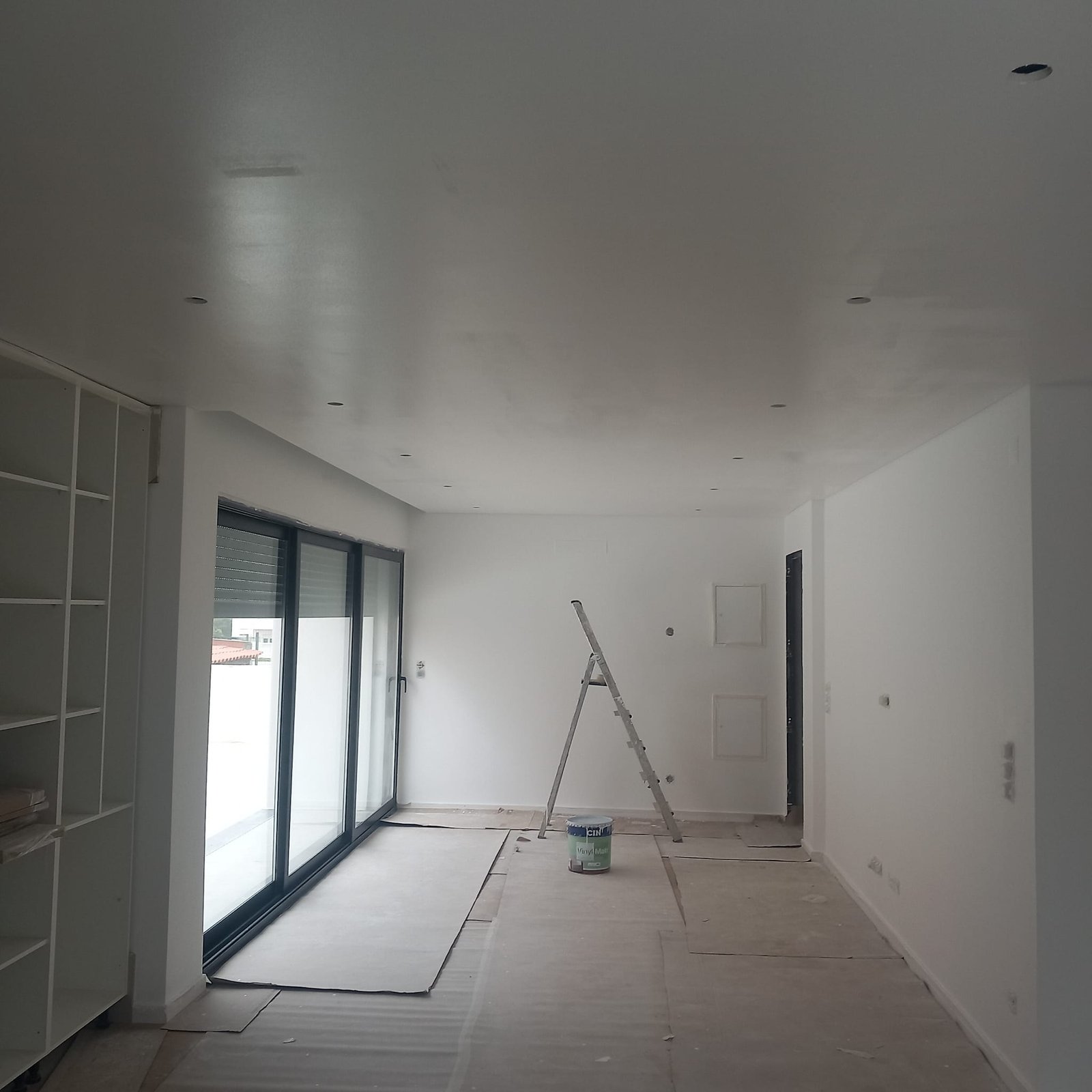 Acabamento de pintura interior profissional